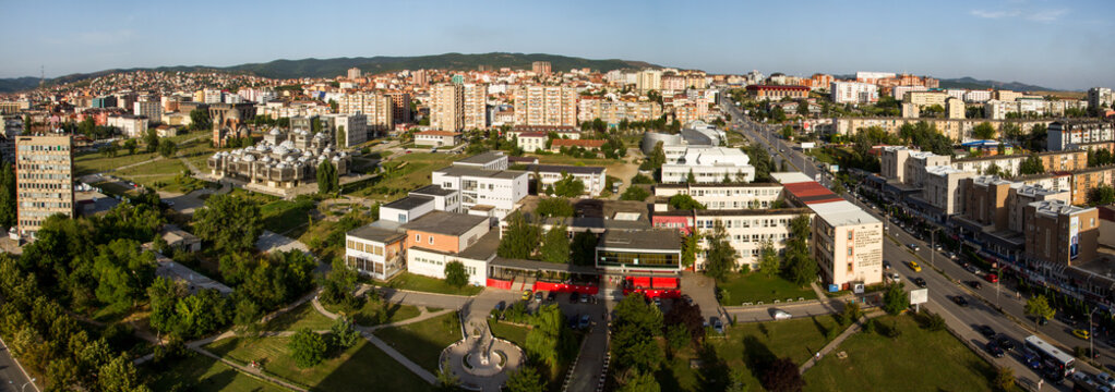 Stadt&uuml;berblick Prishtina, Hauptstadt des Kosovos