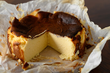 バスク地方のチーズケーキ