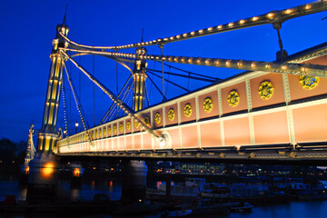 Fototapeta na wymiar Albert Bridge River Thames London