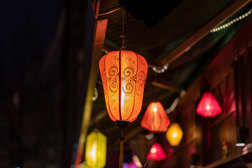 Chinesische Laternen in der Nacht