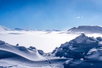 Monti Sibillini - neve nebbia e impronte