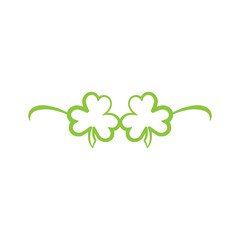 Fototapeta premium party glasses with irish clover. Green avatar with leaves. St Patrick avatar.