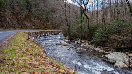 river in the smokey mountains