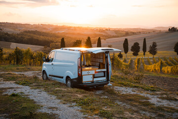 Vanlife - live in a beautiful bus in the open nature surrounded by grapevines