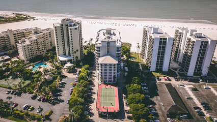 Fort Myers Beach Hotel with Tennis Court