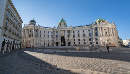 Fototapeta na wymiar Hofburg palace in Vienna
