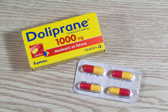 Primelin – France, November 16, 2020 : Doliprane box and pills