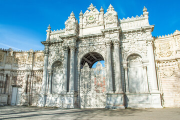 Fototapeta na wymiar Detail view of main gate of the Dolmabahce Palace, Istanbul