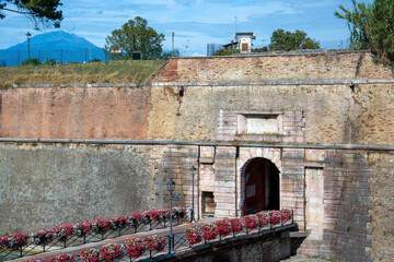 Obraz premium Festungsmauer, Peschiera del Garda, Venetien, Italien