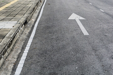 Fototapeta premium arrow on the street
