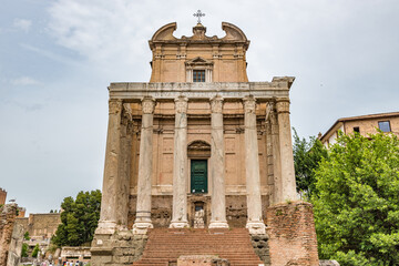 Fototapeta na wymiar Tempio di Antonino e Faustina at the Roman Forum in Rome, Italy