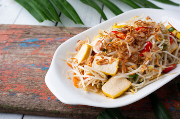Stir Fried Bean Sprouts with tofu and scallion. Asian vegetable stir fry