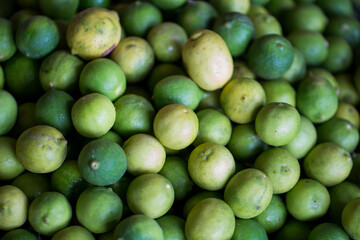 The sale of fresh limes in the Indian market in Mauritius