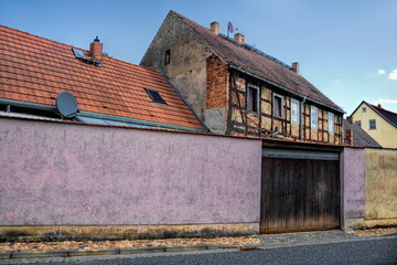 fehrbellin, deutschland - ländliche idylle in einer kleinstadt