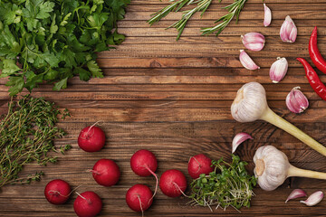 Fototapeta na wymiar Fresh, juicy vegetables on the kitchen table