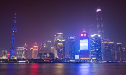 Fototapeta premium Shanghai Skyline by night