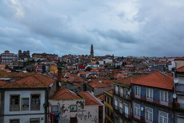 Fototapeta na wymiar ポルトガル　ポルトの丘から見える旧市街の景色