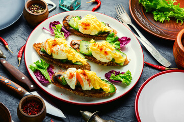 Bruschetta with eggs benedict