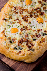 Flatbread pizza with meatballs, marinara sauce, Parmesan cheese and fresh Italian parsley. Classic American or Italian restaurant favorite. Homemade pizza dough with sauces, meats and cheeses.