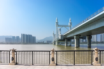 Fototapeta premium Zhuhai Baishi Bridge architectural landscape
