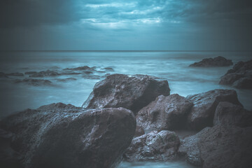 Azul profundo en las playas de Mar del Plata