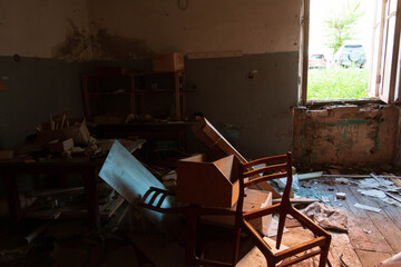 room in an abandoned building