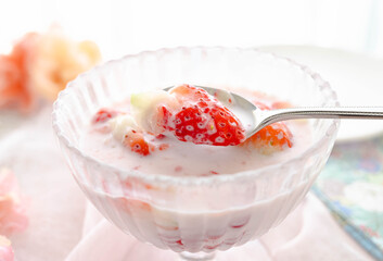 果肉ごろごろのイチゴミルク