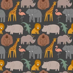 Süße wilde afrikanische Safaritiere - Vektorillustration. Nahtloses Muster mit Elefant, Nilpferd, Giraffe, Krokodil, Löwe, Flamingo, Affe. Cartoon-Doodle-Figuren im skandinavischen Stil © NadezdaBarkova