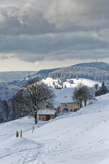 ferme des Vosges en hiver