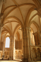Intérieur de la basilique de Vézelay en Bourgogne, France