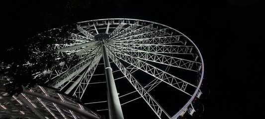 ferris wheel in night
