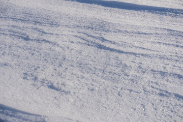 Fototapeta na wymiar snow on the road