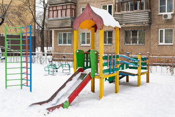 Fototapeta na wymiar nobody playground due to cold winter weather