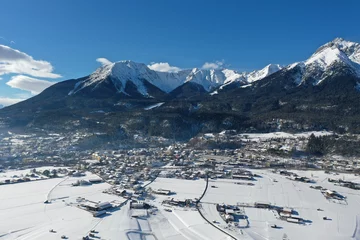 Fotobehang Winterpanorama Imst Tirol © Sabrina