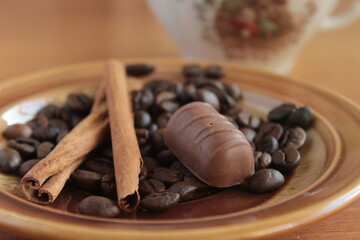 coffee beans chocolate and cinnamon