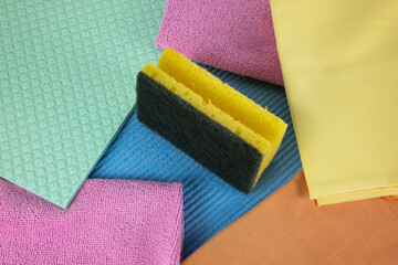 Kitchen utensils: sponge, dishcloths and micro fiber cloths