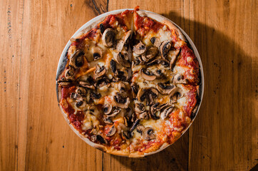 pizza al horno de leña
