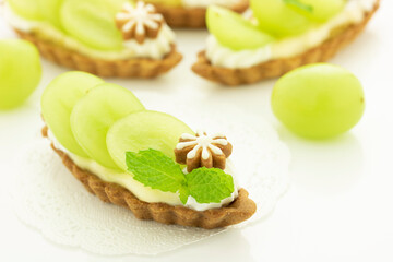 手作りのシャインマスカットのタルト