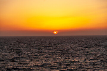 洋上の夕日　Sunset on the ocean