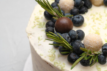 Cake Milchmadchen. Milk girl cake with blueberries