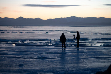 Photographers on the Ice