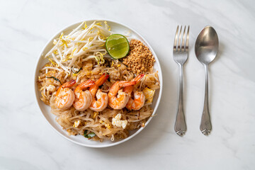 stir-fried noodles with shrimp and sprouts or Pad Thai