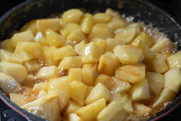 自宅でお菓子作り　りんご煮