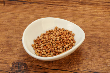 Coriander seeds in the bowl