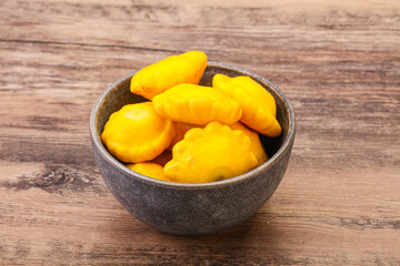 Marinated patissons in the bowl
