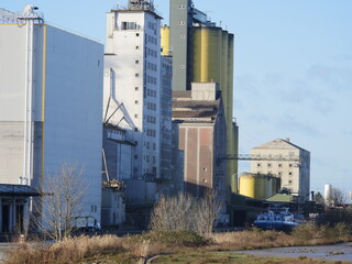 Fototapeta na wymiar Industrie in Hamm am Hafen