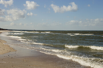 Strand windig wellengang