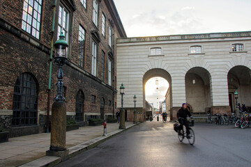 Un cycliste dans le centre-ville, Copenhague
