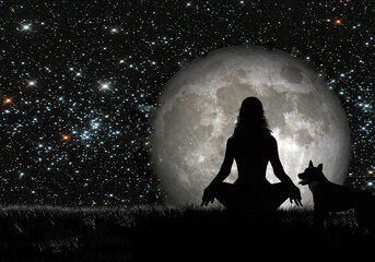 Mujer  con perro meditando. Ilustración. Luna y estrellas.