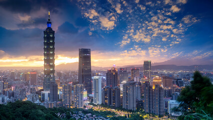 Fototapeta na wymiar Taipei City Skyline at sunset, Taiwan